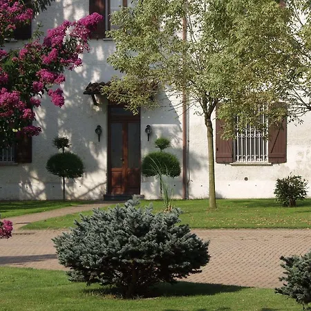 Bed & Breakfast Casa Manuelli 2*